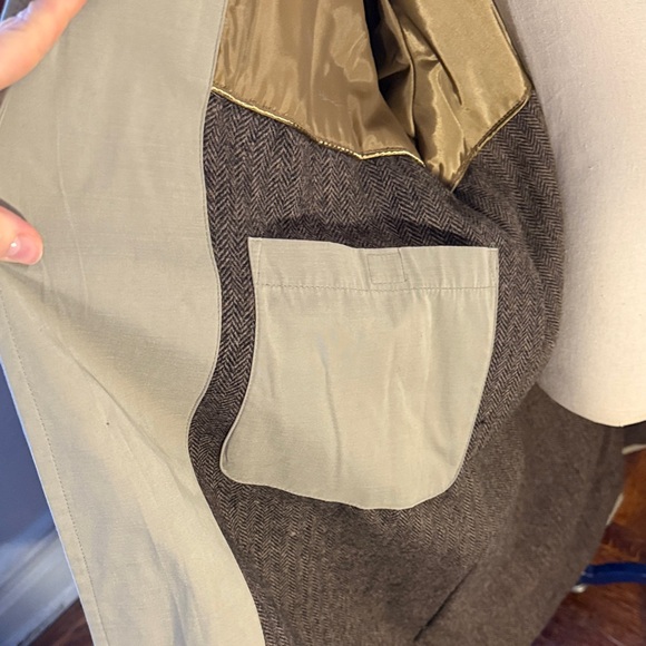 Docayro Men's Tan Coat with Dark Brown Collar - Picture 8 of 16